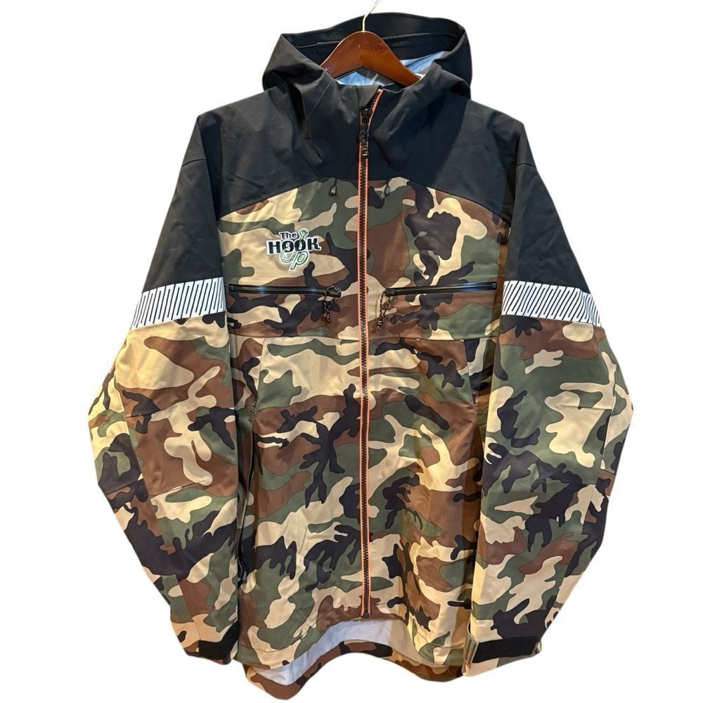 Simms CX Woodland Camo Fishing Waterproof Jacket XXL NWOT MSRP $499